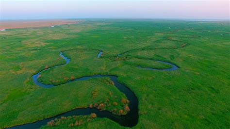 Hulun Lake en glittrande oas av naturliga underverk!