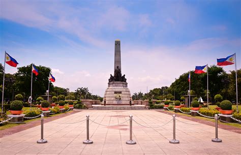  Rizal Park: En historisk oas mitt i Manila's pulserande hjärta!