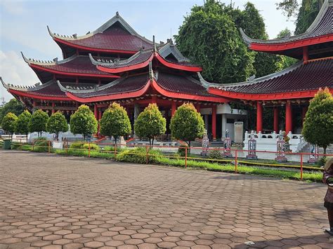 Sam Poo Kong - Ett historiskt tempel och centrum för kinesisk kultur i Semarang!