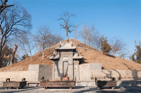  Taihao mausoleum: Den forntida kejsarens vila och en unik arkitektonisk upplevelse!